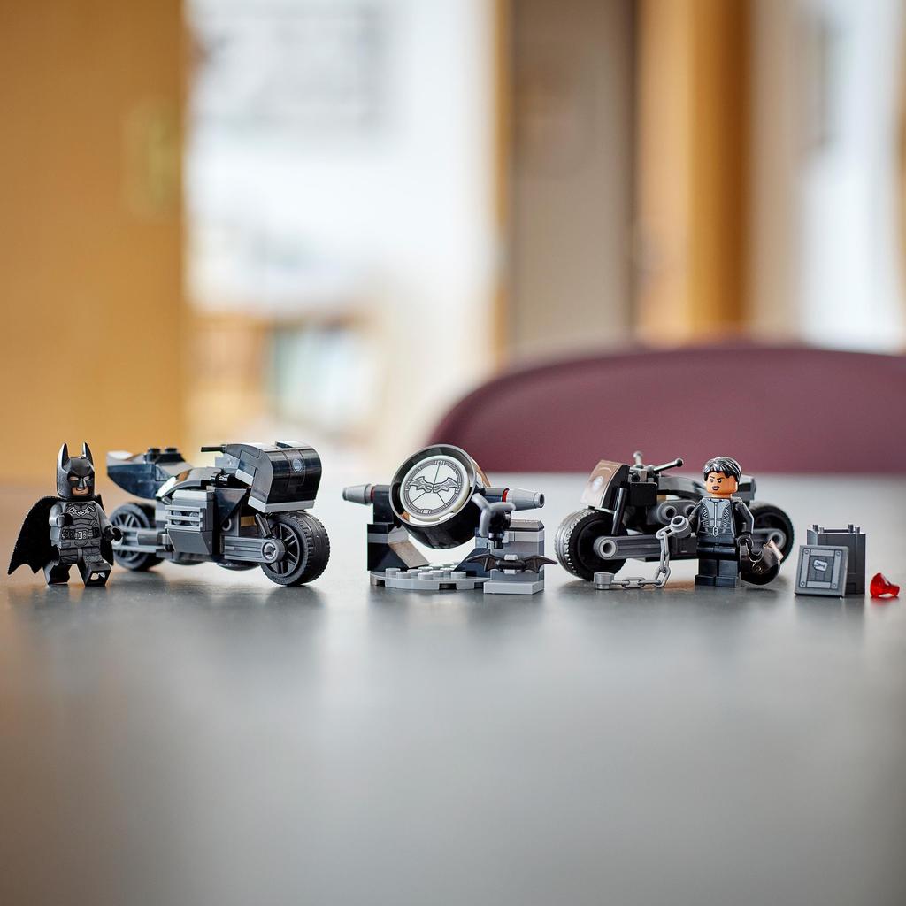 LEGO Super Heroes Batman Selina Kyle Motorcycle Chase 76179 Игрушечный блок Present Superhero American Comics Vehicle Vehicle Sentai Hero Boys 6 лет