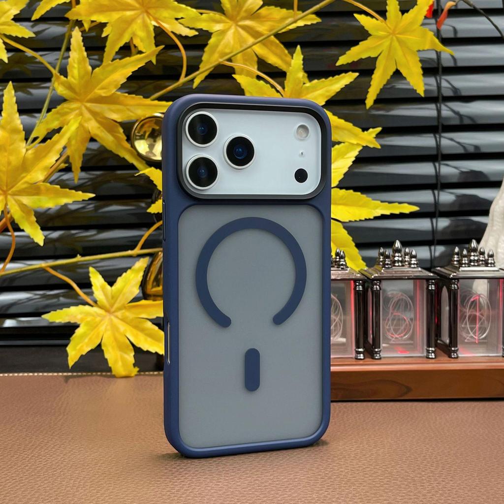 Youdun Классический чехол с матовой поверхностью, приятный на ощупь, с магнитным креплением и мягкими краями для защиты iPhone 17 Pro Max