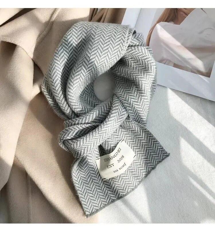 Women's Fashion Winter Scarves High Quality Knitted Scarf Vintage Stripe Pattern Scarves Winter Outdoor Warm Scarves
