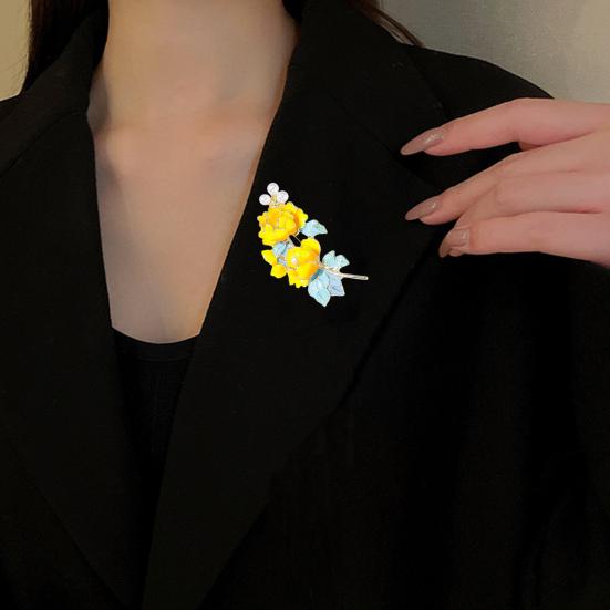 Yousheng Brooch Pin Flower Shape Faux Pearls Decor Enamel Pin Fine Craftsmanship Collar Coat Badge Clothing Decoration