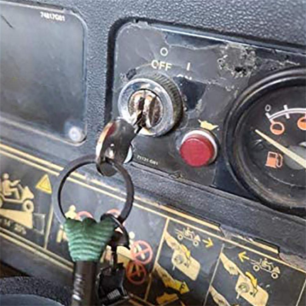 Замок зажигания с 2 ключами для EZGO 4-контактный 1981 и новее бензиновый и электрический 33639-G01