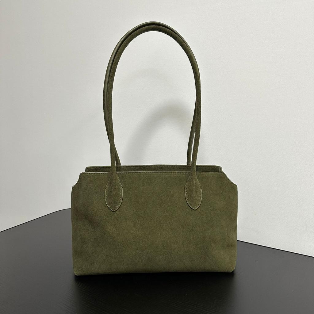 2025 Новая сумка-тоут в стиле легкой роскоши, минималистичная, кофейного ретро-цвета, из замши, для commuters, универсальная, на плечо, под мышку, женская сумка