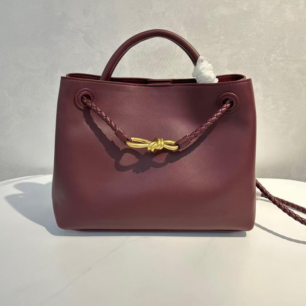 Women's 2025 New Texture Genuine Leather Large Capacity Tote Bag Women's Diagonal Cross Commuter Bow Single Shoulder Handbag