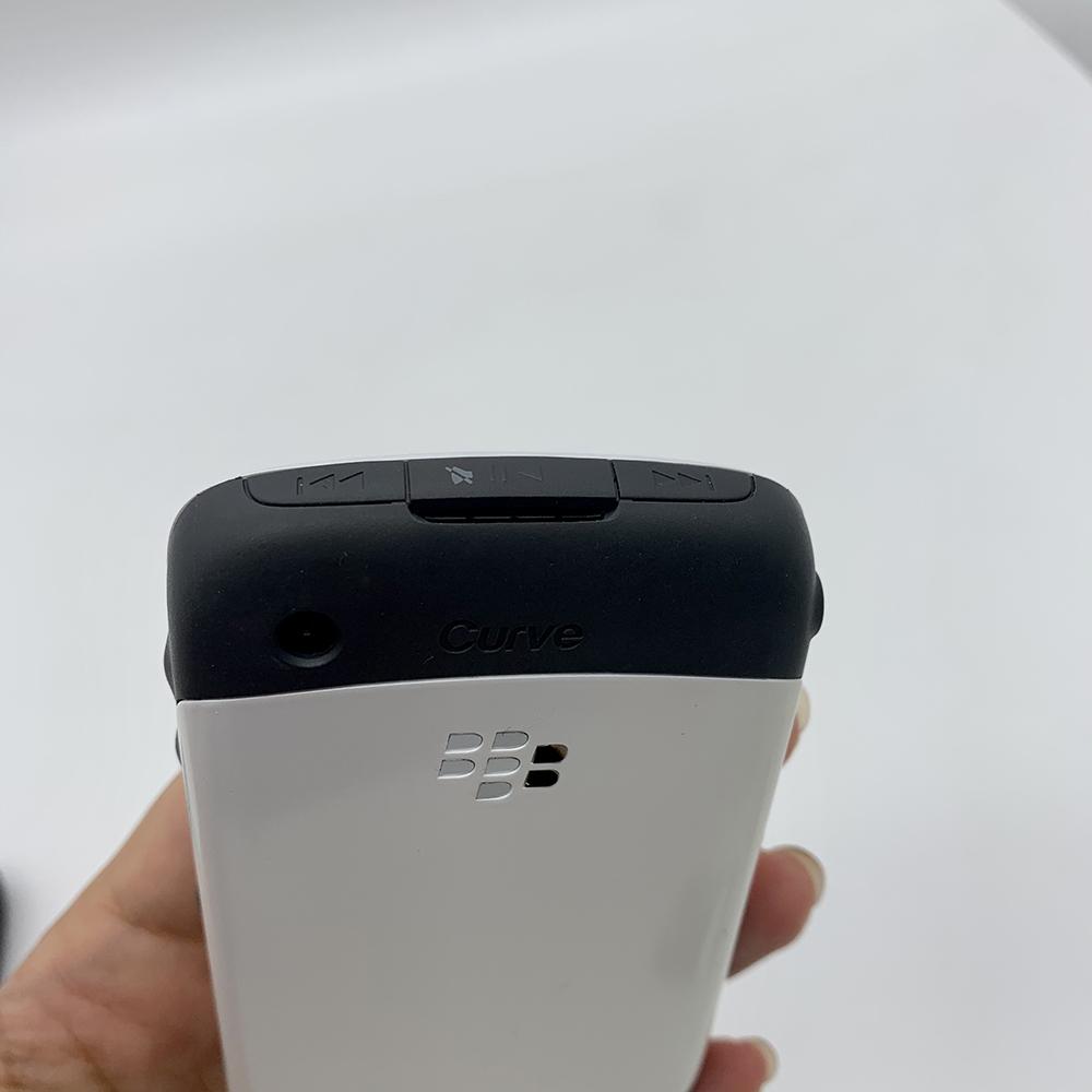Восстановленный мобильный телефон Blackberry Curve 8520 2 МП GSM 850 / 900 / 1800 / 1900 с 1 SIM