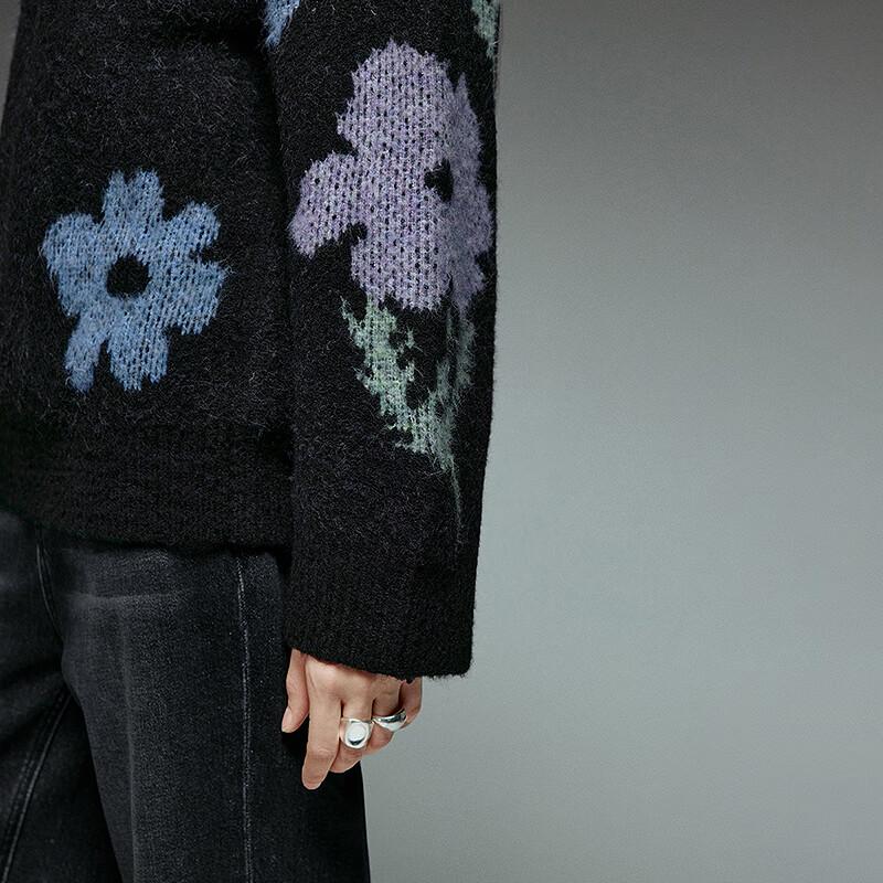 Плюшевый жаккардовый трикотажный свитер Chuyu Liberté для женщин