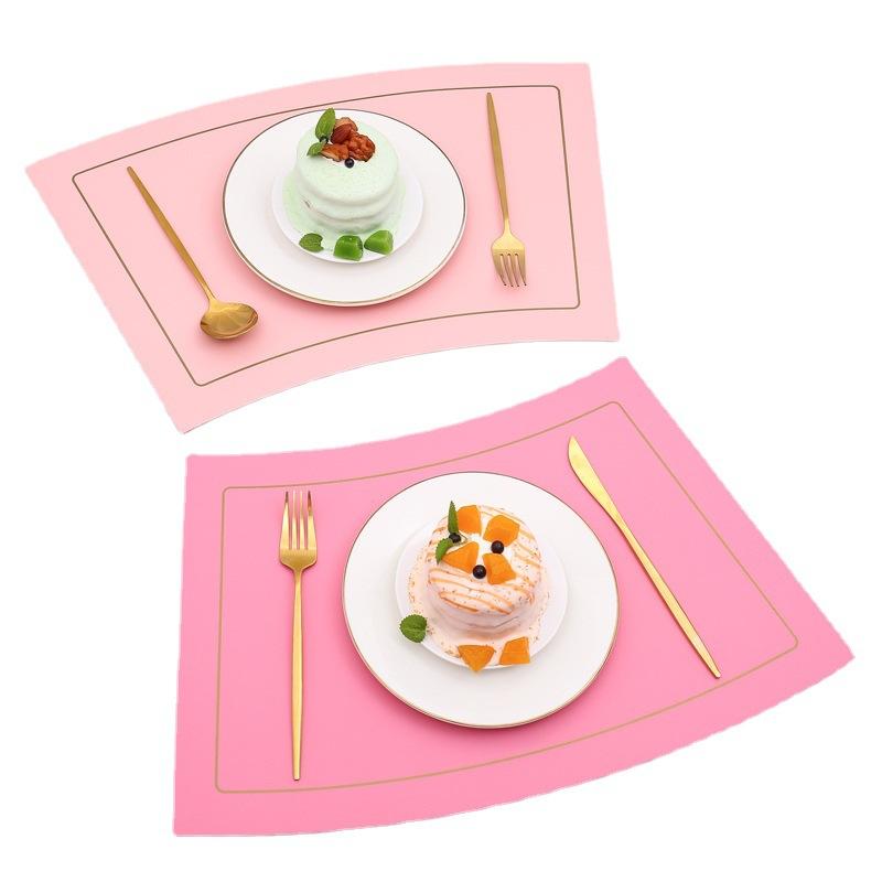 Fan-shaped round table Western placemat, leather PVC tablemat, waterproof heat-insulating pad, placemat, two-tone tableware, light luxury style