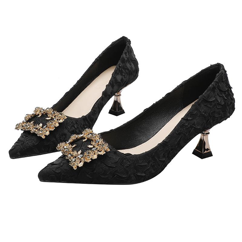 2025 новые туфли-лодочки с квадратной пряжкой из стразов, корейская версия, острый носок, рюмка и высокие каблуки, повседневные для работы, туфли-лодочки на шпильке для женщин