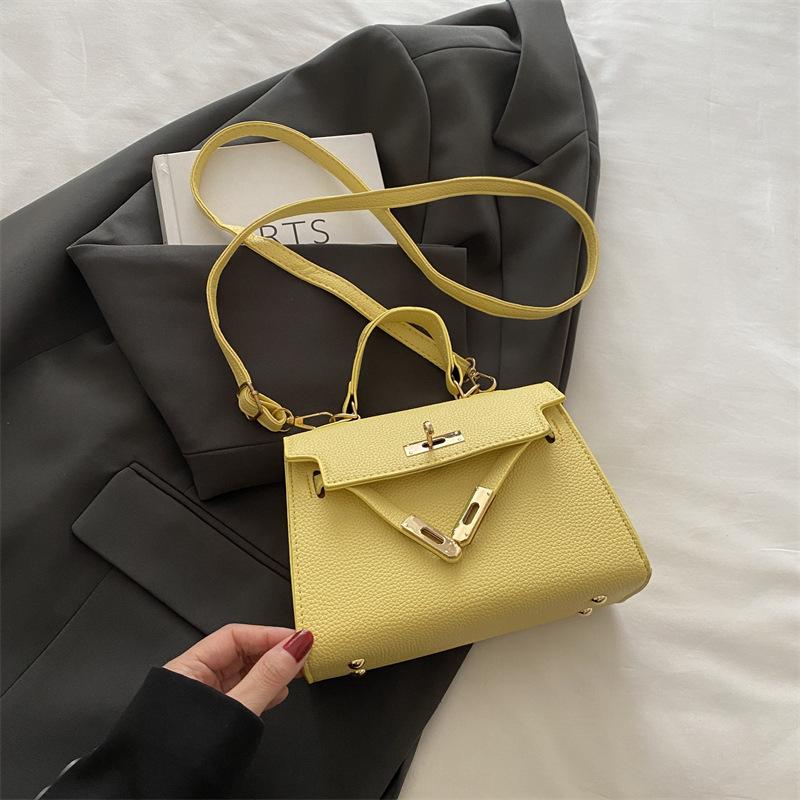 Осень маленькая сумка женская новая модная женская сумка маленькая квадратная сумка сумка через плечо модная персонализированная портативная сумка-мессенджер