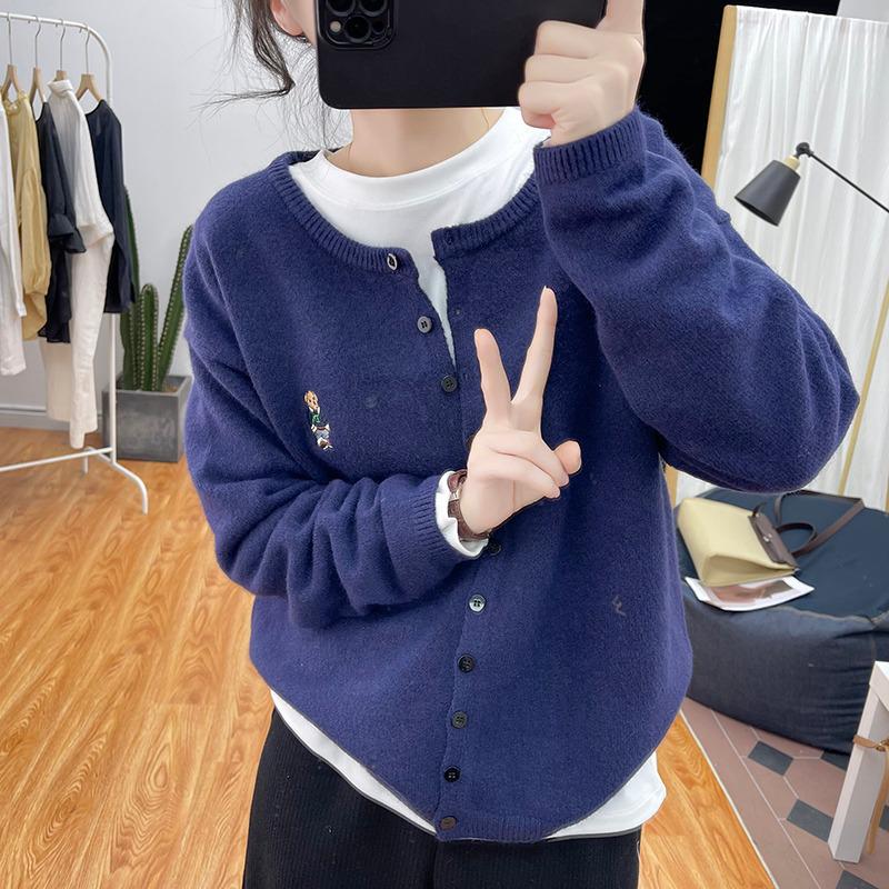 Женский изысканный кардиган с вышитым медведем - весна/осень, длинный рукав, круглая горловина, мягкий трикотажный свитер.