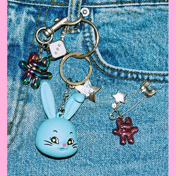 NewJeans БЕЗОПАСНЫЙ ПИН, БРЕЛОК ДЛЯ КОСТЕЙ