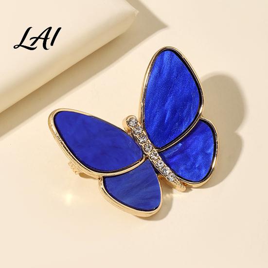 Electroplated Brooch Butterfly Pin with Strong Buckle Design Fine Electroplating Resistant to Fading Accessory Alloy Brooch Elegant 3D Shape