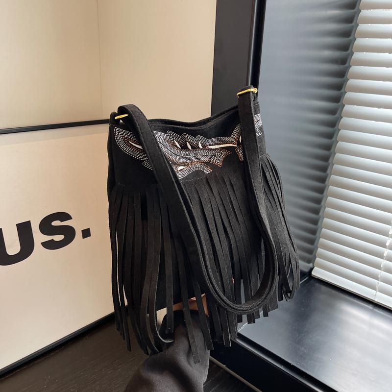 Женская сумка через плечо с кисточками Сумка через плечо