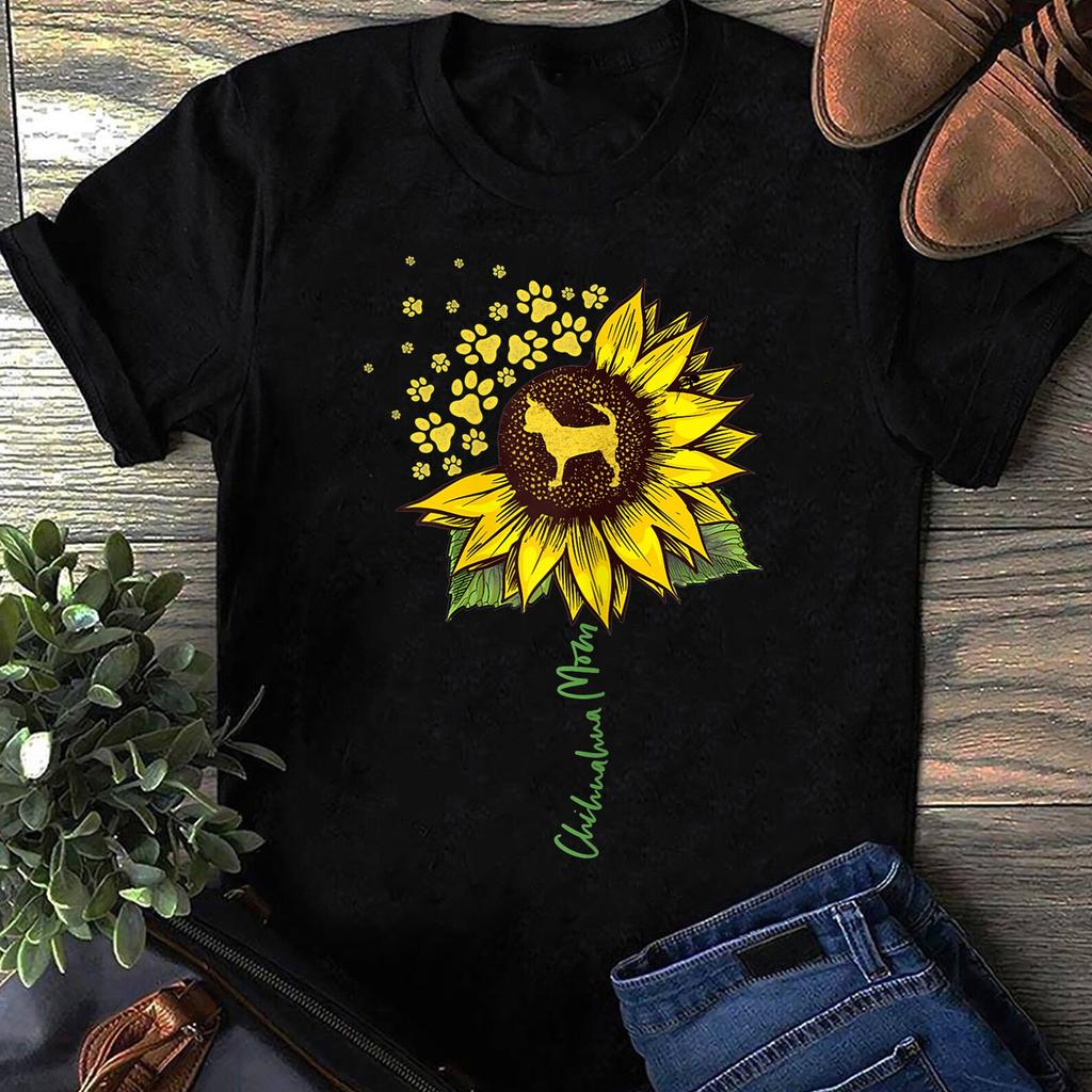 Chihuahua Mom Sunflower Chiwawa Lover Gifts Dog Mom Mama T-Shirt - Gift for Dog Lovers - Funny Dog - Chihuahua Lovers - Mother's Day