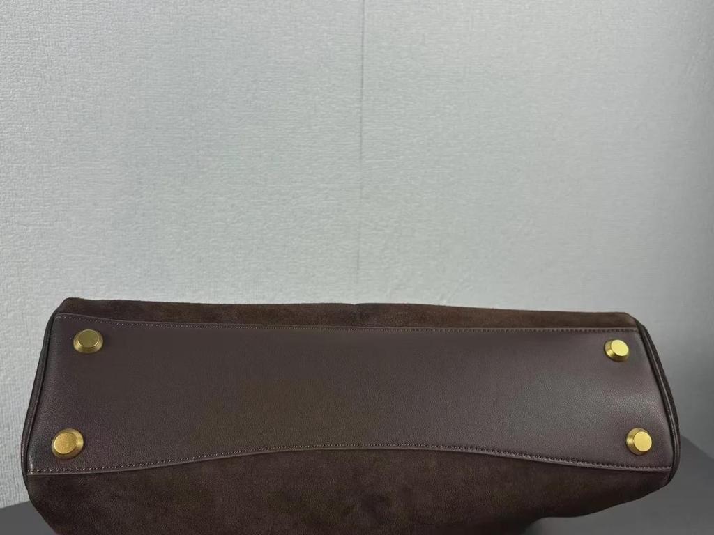 Роскошная сумка-тоут Rodeo Suede Frosted Tote от B: Большая сумка и кроссбоди в европейско-американском стиле