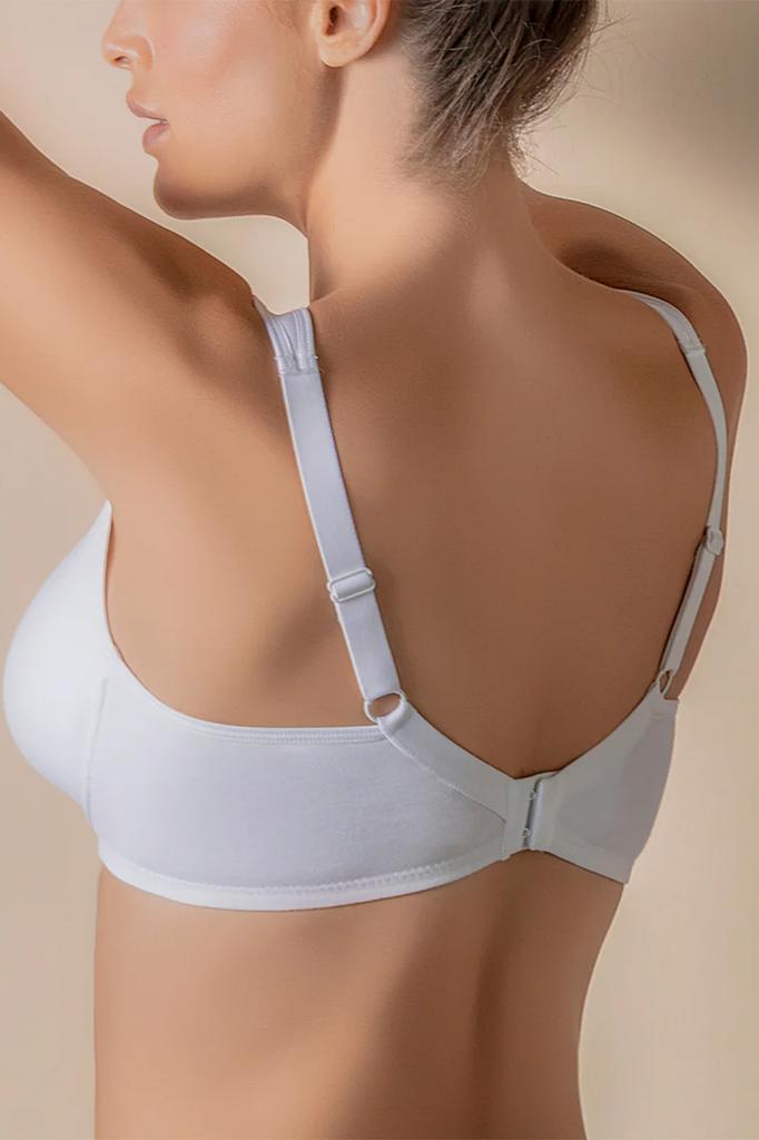 Soft Women's Bra with Smooth Cups and Wide Straps, White Soft Women's Bra with Smooth Cups and Wide Straps, White
