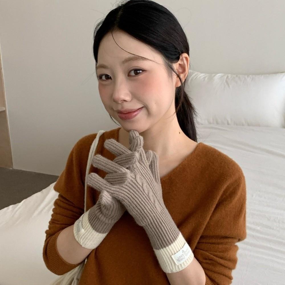 Stretchy Cable Knitted Gloves Polyester Long Cuff Gloves Touch Screen Winter Gloves  Casual Wear