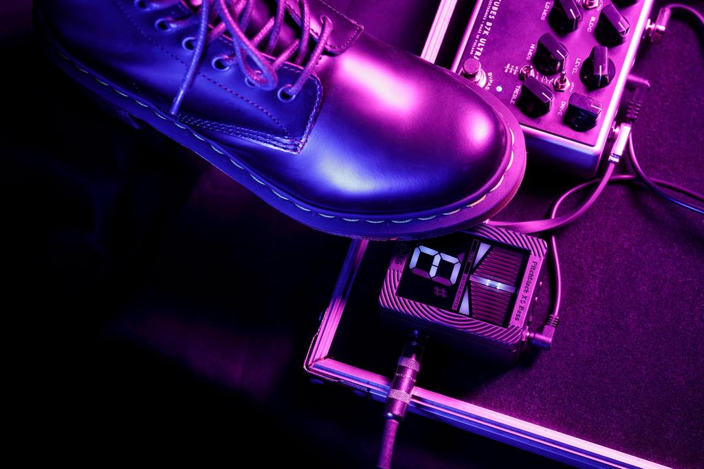 BASS Pitchblack XS Басовый Хроматический Педальный Тюнер KORG KORG/PB-XS, тюнер, специфичный для бас-гитары,