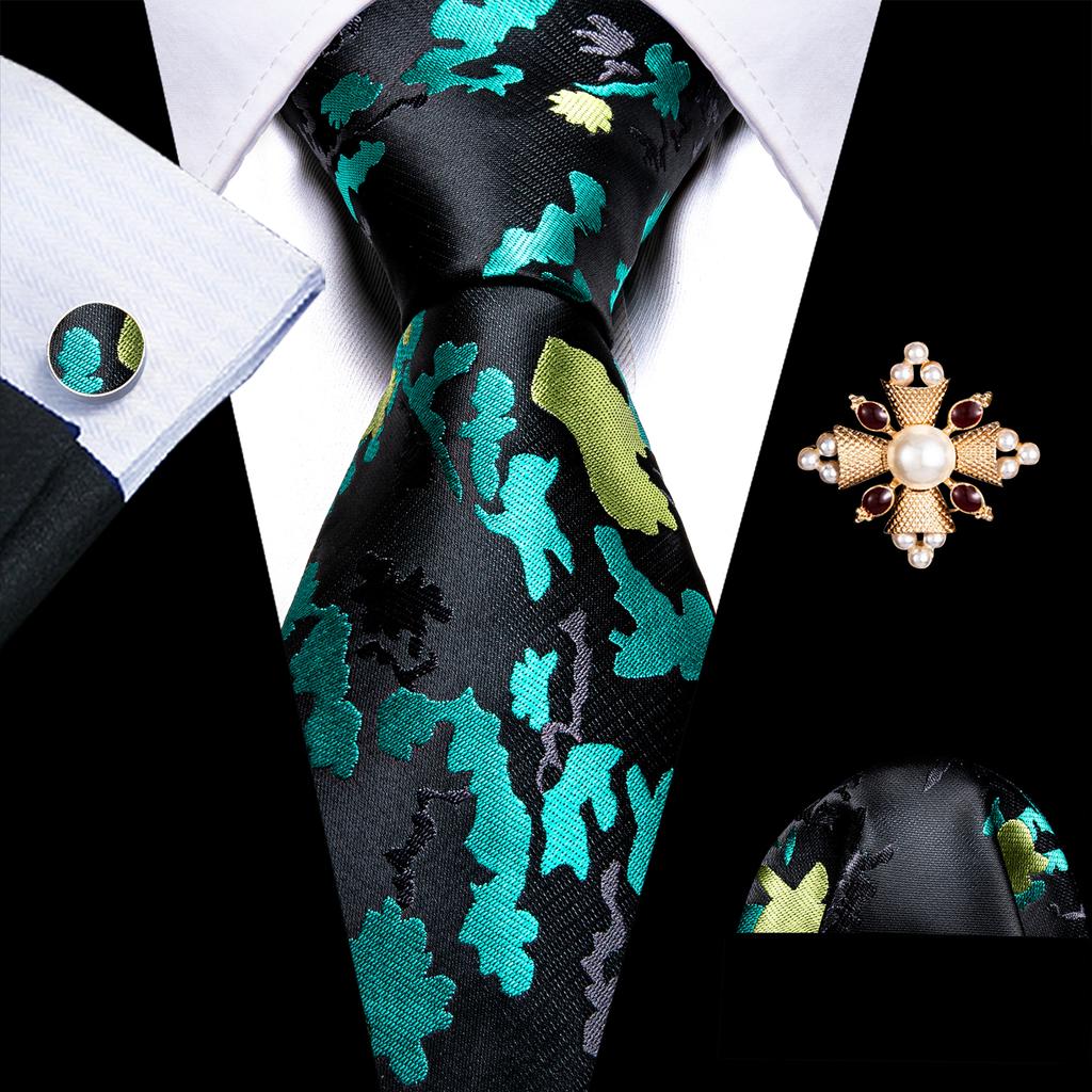 Комплект для мужчин: галстук, брошь и карманный платок