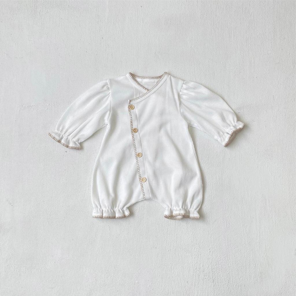 2026 Детский ромпер с вафельной текстурой и рукавами-фонариками - Весенний наряд для девочки с однобортным дизайном и подгузником