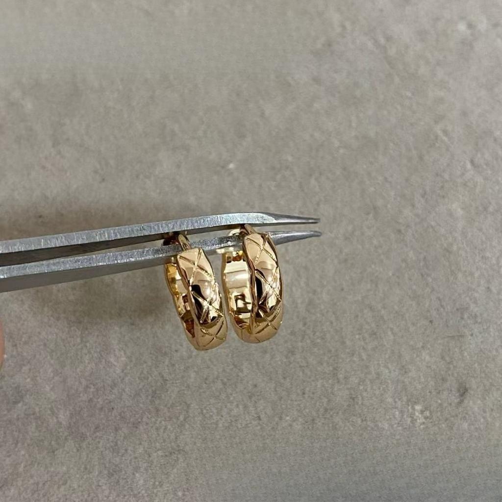 Серьги-ромбы V Gold Co Женские Легкая роскошь Высококачественное Кольцо Застежка для ушей Новые Серьги Стильные Нишевые Серьги