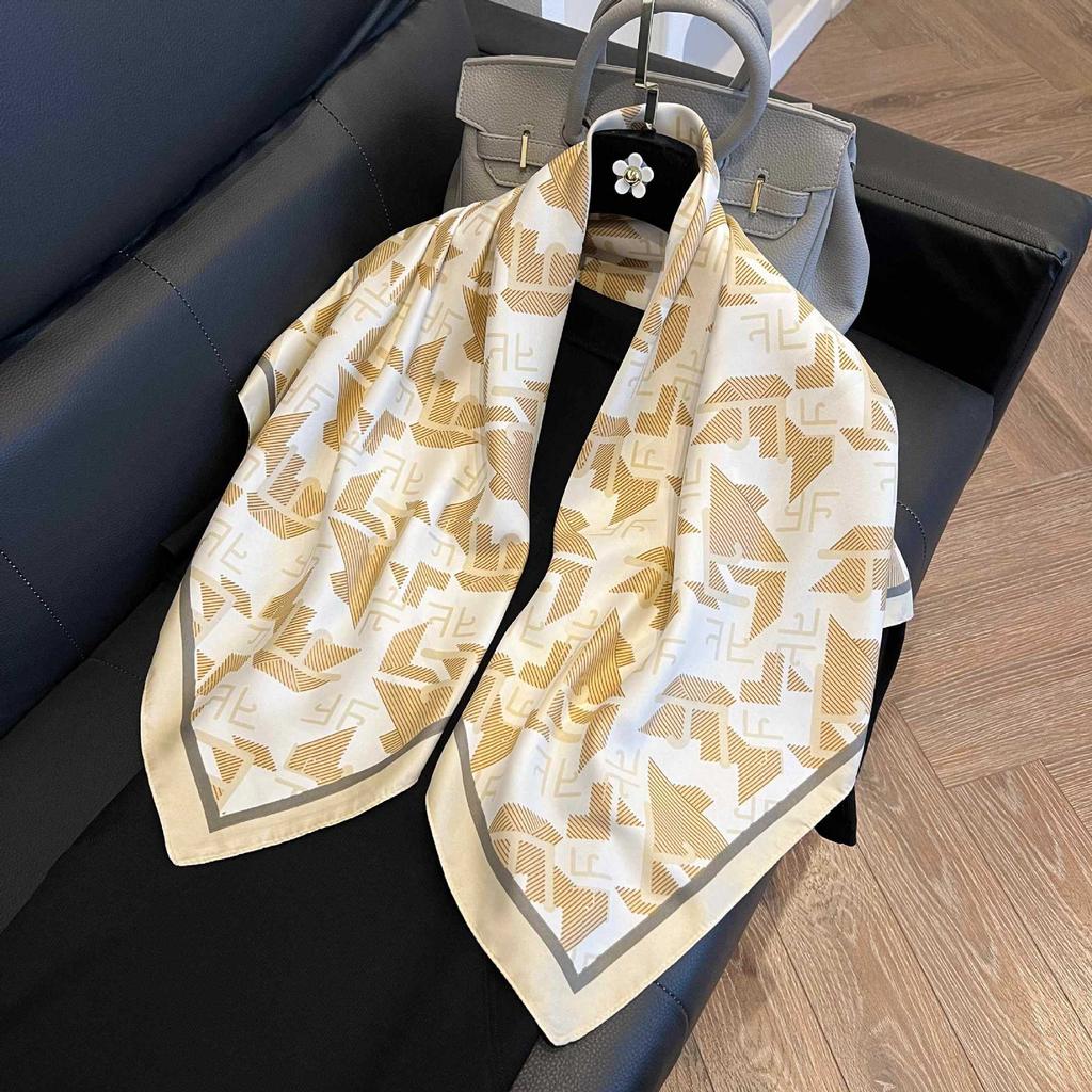 Color block silk scarf Korean version printing color matching scarf twill silk large square scarf 91x91cm shawl sunscreen travel headscarf