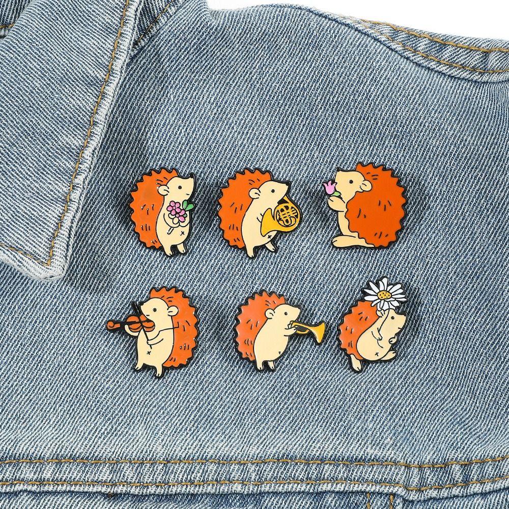 French Horn Zinc Zinc Alloy Musician Audience Pin Enamel Badge Cartoon Hedgehog Brooch Backpack Decoration