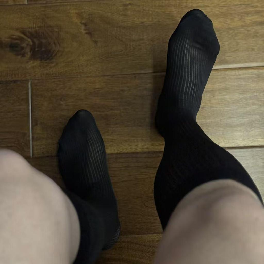 Мужские чулки до колена с вертикальной полоской, не образующие затяжек
