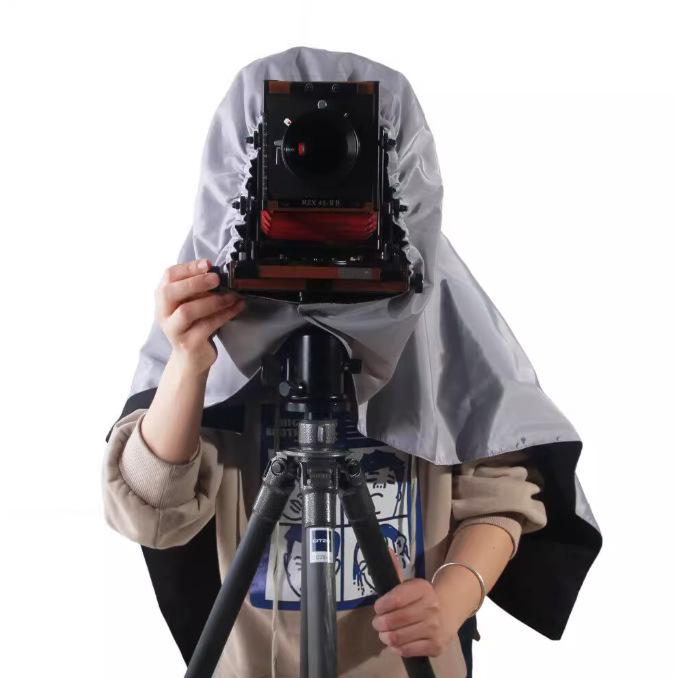 Etone Большеформатная камера фокусировочная ткань - Серебристая, Красная, Черная бленда, Дышащая оберточная ткань Коробка 4x5, 8x10