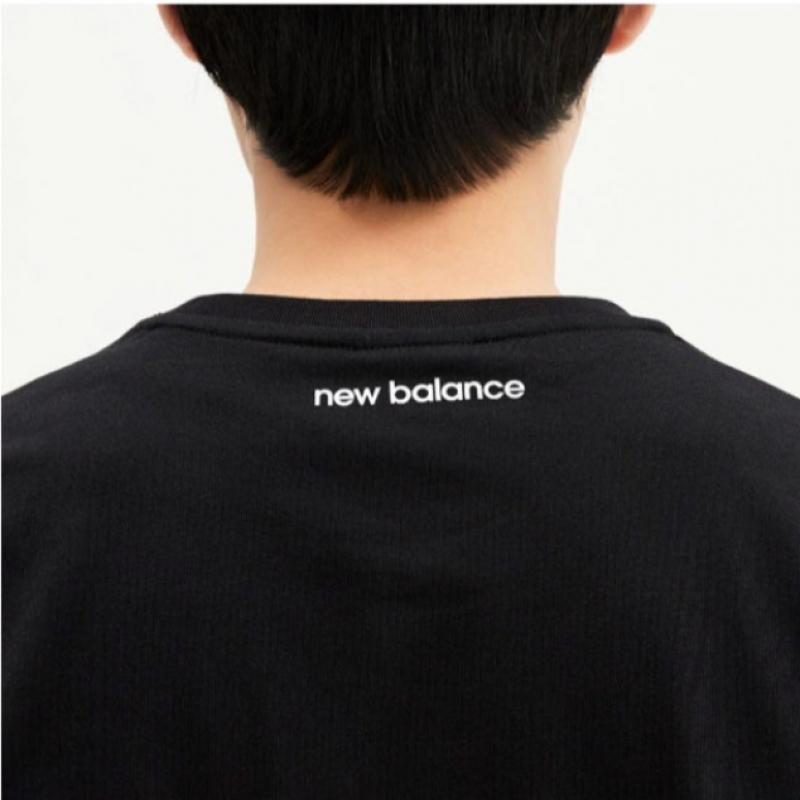 New Balance Club  Uni Small Logo Long Sleeve Tee Nbnde11013 19 Long Sleeve Tee