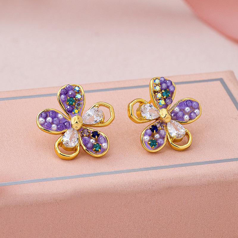 New niche design crystal five-petal flower stud earrings light luxury high-end earrings light luxury temperament earrings