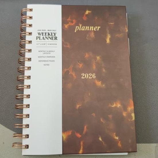 Большой блокнот-планер на спирали на 2026 год с полностраничным еженедельным и ежемесячным разворотом, органайзер на 15 месяцев учебного года, твердая обложка, профессиональный офисный планер.