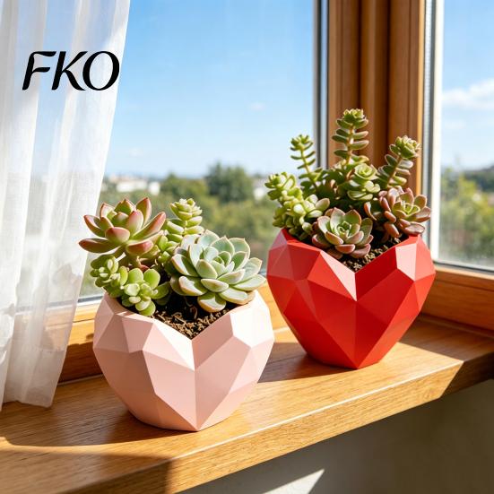 Stress Relief Planter Geometric Heart Shape Flowerpot, Decorative Flower Pot for Indoor Outdoor Garden Outdoor, Creative Love Home Balcony