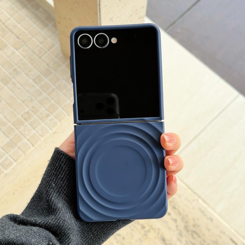 Soft Silicone For Magsafe Magnetic Water Ripple Case For For Samsung Galaxy Z Flip 7 6 5 4 3 5G Wireless Charging Shockproof Cover