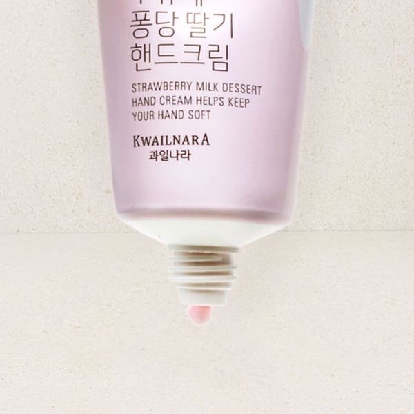 Крем для рук «Фруктовый десерт Нараям» с молоком и клубникой (60 г)