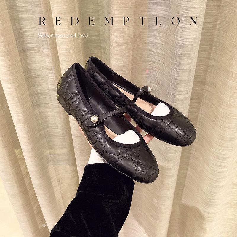 Туфли на плоской подошве с ромбовидной клеткой и жемчужной пряжкой, женские туфли Мэри Джейн с неглубокой линией горла и балетками принцессы