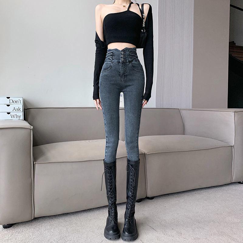 Женские черные узкие джинсы с застежкой на пуговицы и ультра-высокой талией, приподнимающие бедра