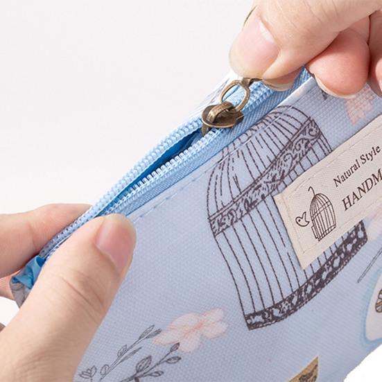 Eye-catching Storage Bag Durable Colorful Large Capacity Waterproof Makeup Pouch for Daily Use