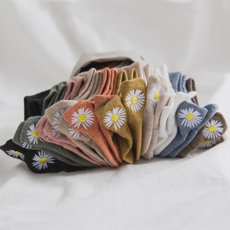 Женские носки-лодочки с вышивкой «Ромашка» — корейский стиль Quan Zhilong, весна/лето 2020 г.