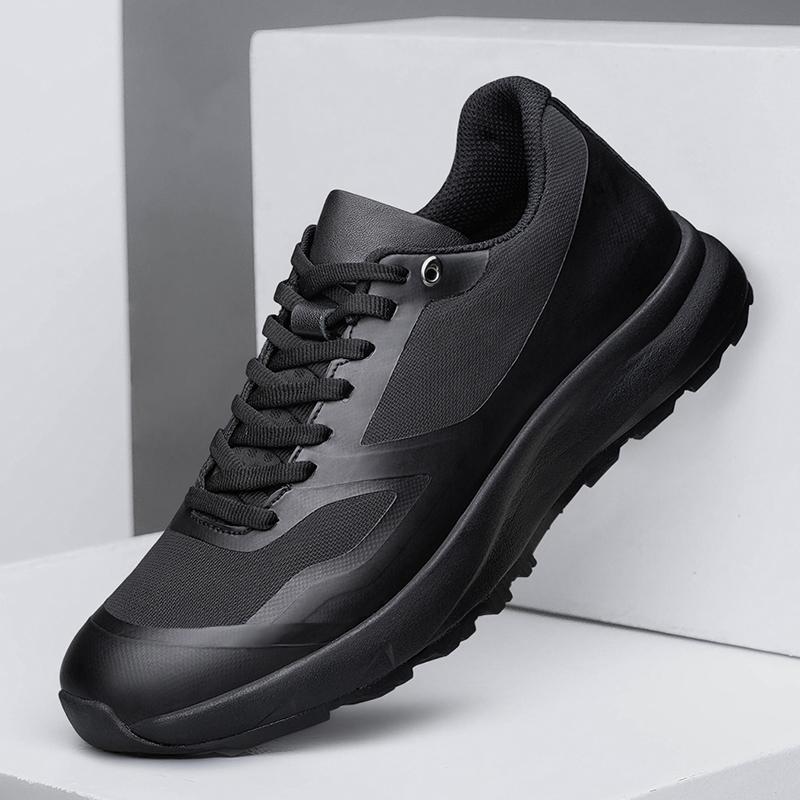 Fashion Classic Lightweight Travel Tenis Masculino Shoes 2025 Men's Mesh Casual Shoes Breathable Men Shoes Flat Lace-Up Men Sneakers