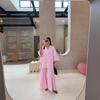Летний желтый плиссированный женский повседневный комплект из рубашки и свободных брюк 2025 года - Европейский и американский дизайн.