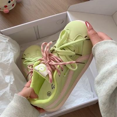 Зеленые женские весенние новые нишевые туфли на толстой подошве с увеличением высоты, туфли-хлебцы, универсальная повседневная спортивная обувь