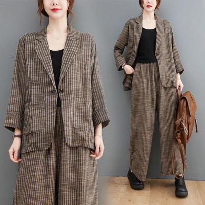 Женский осенний ретро комплект из хлопково-льняного полосатого блейзера и брюк широкого кроя 2024