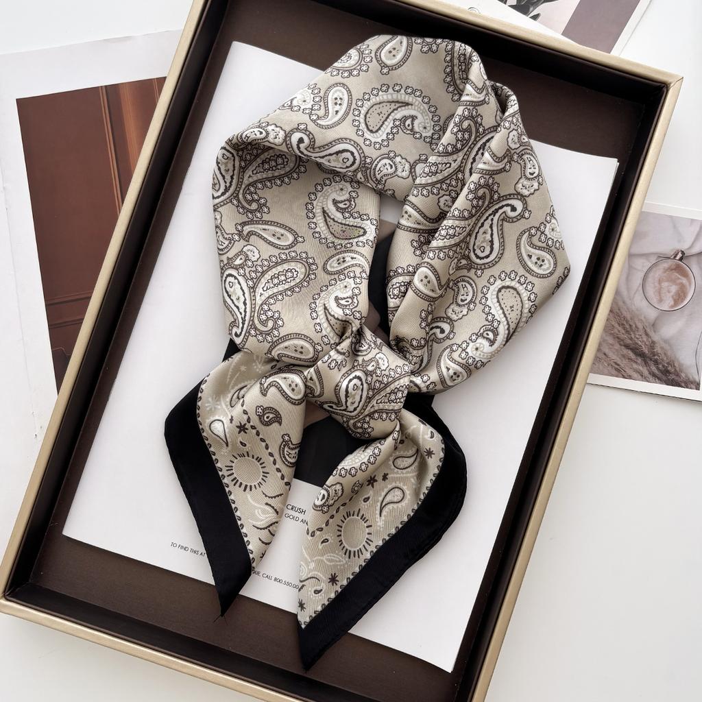 1pcs Luxury Square Scarf Cashew Print Bandana Women's Imitation Silk Scarf Casual Decoration 70cm Neckerchief Headband
