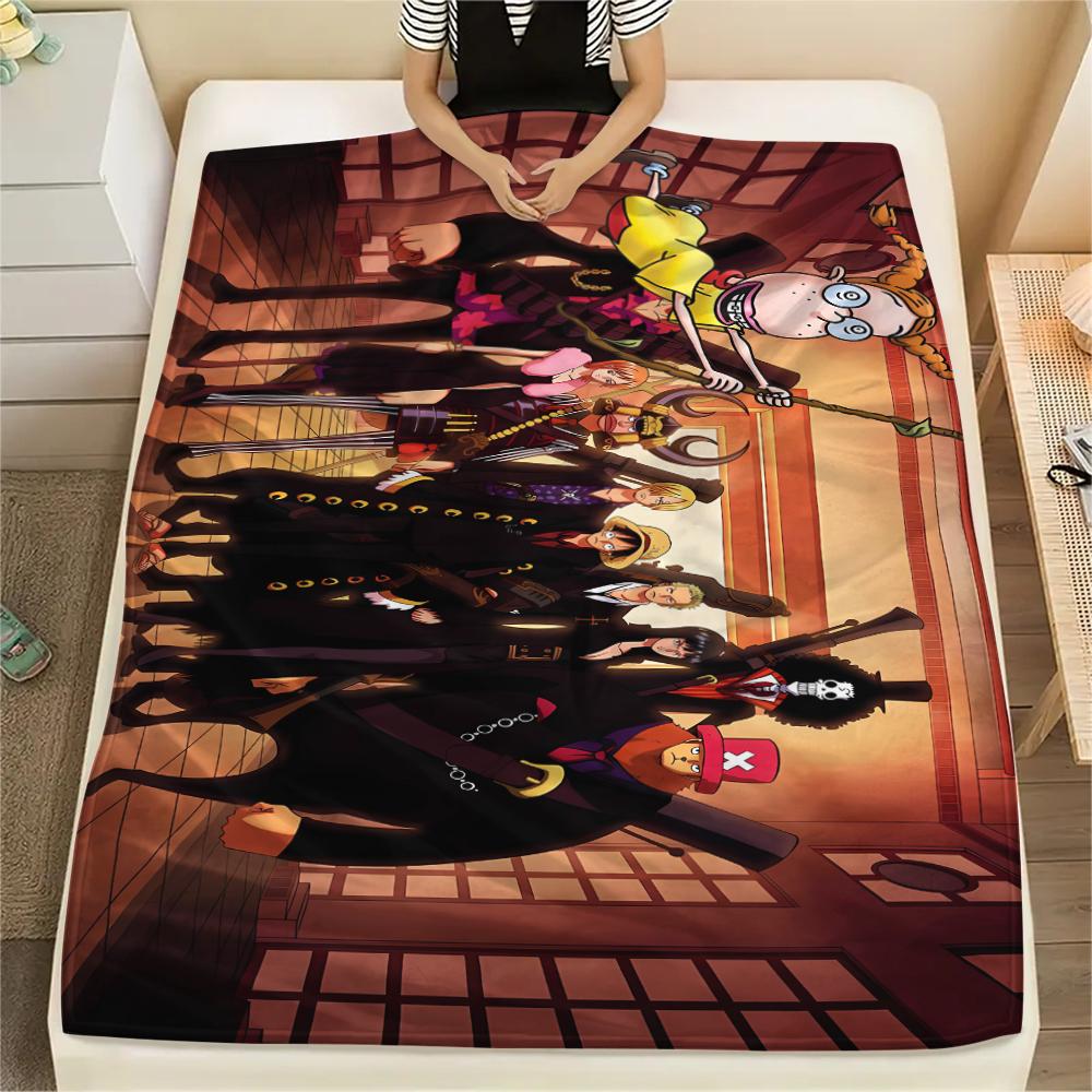 Фланелевое одеяло с принтом персонажей One Piece, Высококачественное, Удобное для всех сезонов, Декор для дома, Тепло и уют, Идеально для рождественских подарков