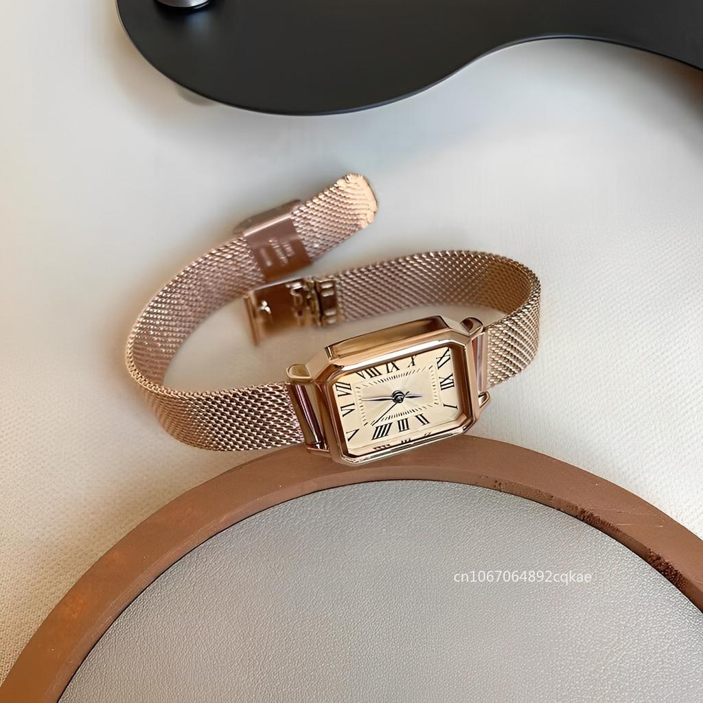 Ретро Часы Классические Повседневные Кварцевые Прямоугольные Часы с Римским Циферблатом Модные Простые Роскошные Наручные Часы для Женщин Подарок Наручные Часы