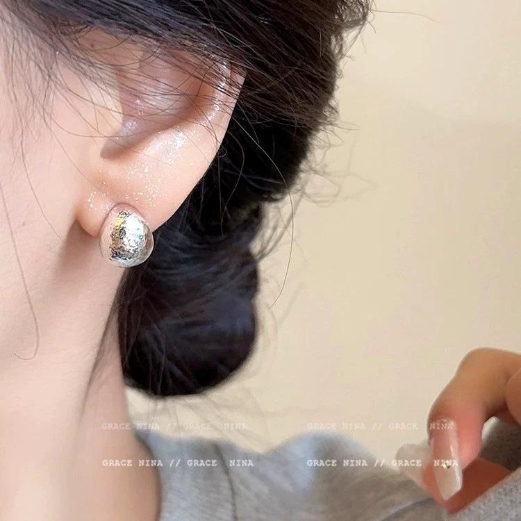 Серьги-капли воды из металла с неровной поверхностью, женские серьги, легкая роскошь, осенние и зимние серьги