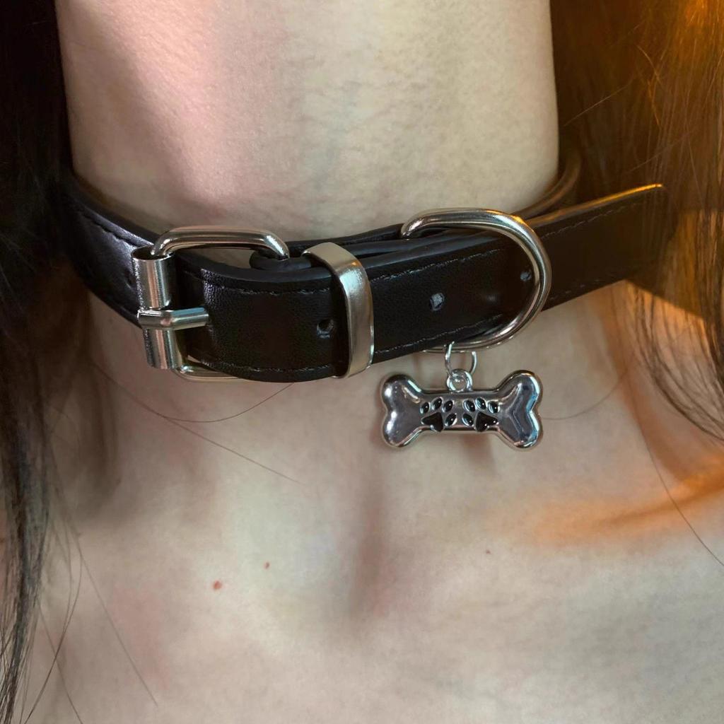 Chic Spicy Girl Leather Bell Choker Necklace – Unique Minority Design