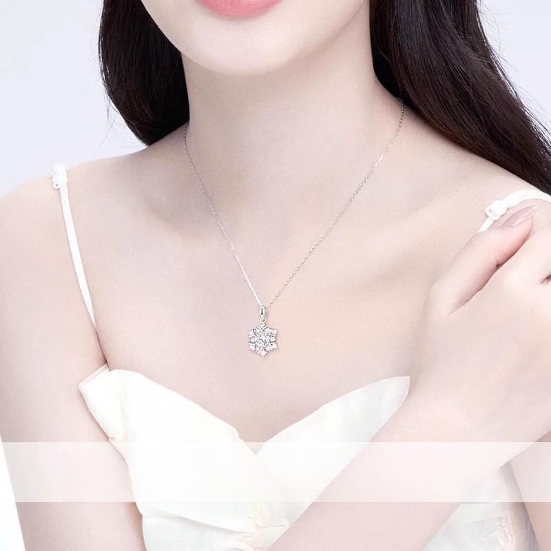 Ожерелье со снежинками и принтом первого снега, легкая роскошная подвеска на ключицу в стиле рождественского дня