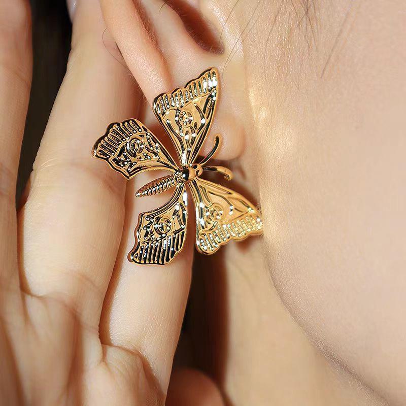 Металлические серьги, золотые серьги, легкая роскошь на осень и зиму, ощущение высокого класса, золотые серьги в гонконгском стиле с уникальным темпераментом для женщин