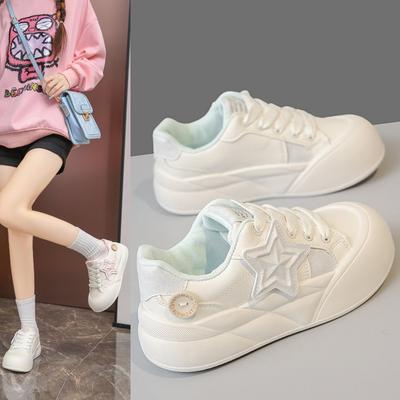 Маленькие белые туфли на толстой подошве, женские, летние, 2024 года, универсальные, популярные, туфли для скейтбординга, маленькие, звездные туфли